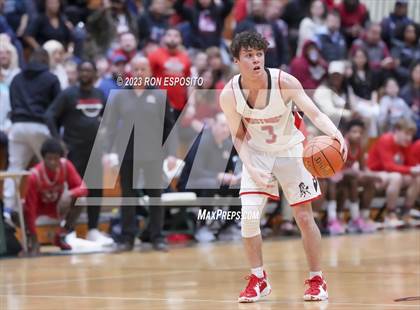 Thumbnail 3 in Amityville vs Mount Sinai (NYSPHSAA Section XI Class A Semifinal) photogallery.