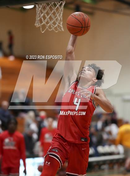 Thumbnail 1 in Amityville vs Mount Sinai (NYSPHSAA Section XI Class A Semifinal) photogallery.