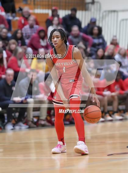 Thumbnail 1 in Amityville vs Mount Sinai (NYSPHSAA Section XI Class A Semifinal) photogallery.