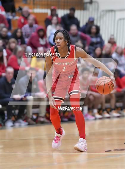 Thumbnail 1 in Amityville vs Mount Sinai (NYSPHSAA Section XI Class A Semifinal) photogallery.