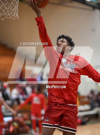 Thumbnail 2 in Amityville vs Mount Sinai (NYSPHSAA Section XI Class A Semifinal) photogallery.