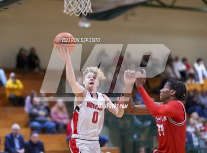 Thumbnail 1 in Amityville vs Mount Sinai (NYSPHSAA Section XI Class A Semifinal) photogallery.