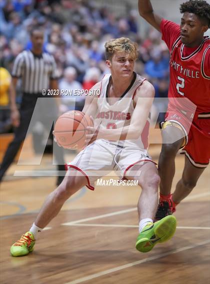 Thumbnail 3 in Amityville vs Mount Sinai (NYSPHSAA Section XI Class A Semifinal) photogallery.