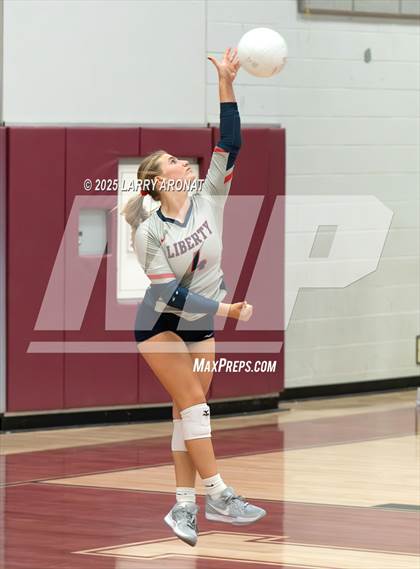 Thumbnail 3 in Liberty @ Independence photogallery.