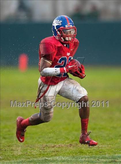 Thumbnail 2 in Serra vs. Folsom (CIF State D2 Final) photogallery.