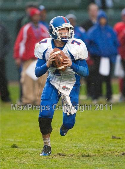 Thumbnail 3 in Serra vs. Folsom (CIF State D2 Final) photogallery.
