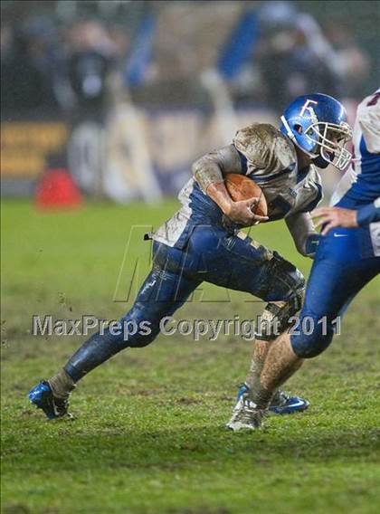 Thumbnail 3 in Serra vs. Folsom (CIF State D2 Final) photogallery.