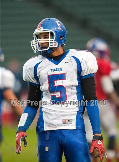 Thumbnail 1 in Serra vs. Folsom (CIF State D2 Final) photogallery.