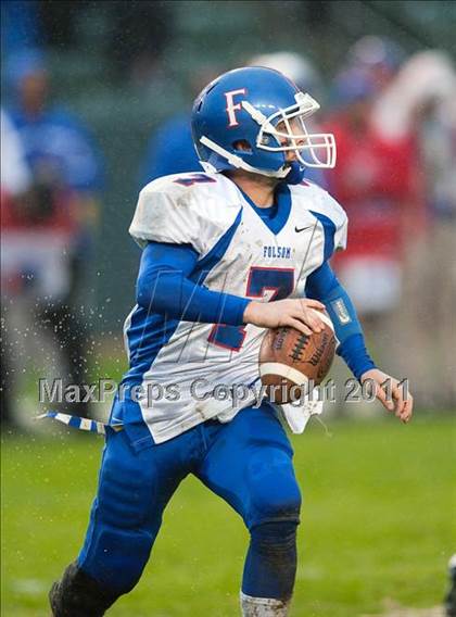 Thumbnail 3 in Serra vs. Folsom (CIF State D2 Final) photogallery.