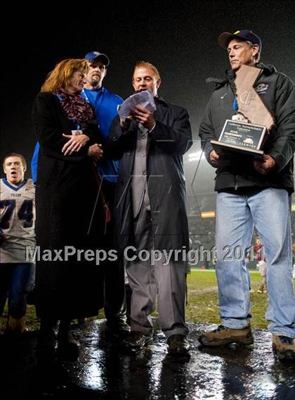 Thumbnail 2 in Serra vs. Folsom (CIF State D2 Final) photogallery.