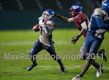 Thumbnail 3 in Serra vs. Folsom (CIF State D2 Final) photogallery.