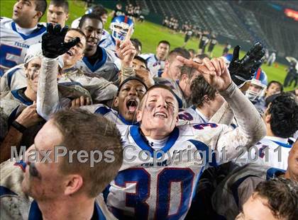 Thumbnail 1 in Serra vs. Folsom (CIF State D2 Final) photogallery.