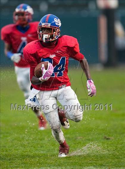 Thumbnail 3 in Serra vs. Folsom (CIF State D2 Final) photogallery.