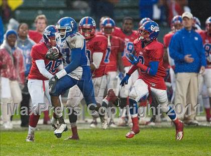 Thumbnail 2 in Serra vs. Folsom (CIF State D2 Final) photogallery.
