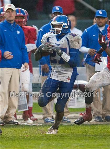 Thumbnail 1 in Serra vs. Folsom (CIF State D2 Final) photogallery.
