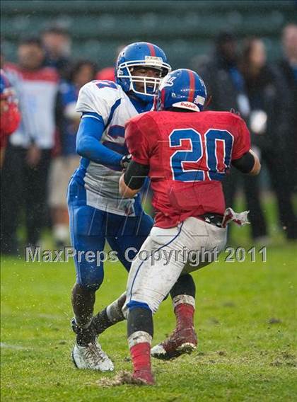 Thumbnail 2 in Serra vs. Folsom (CIF State D2 Final) photogallery.