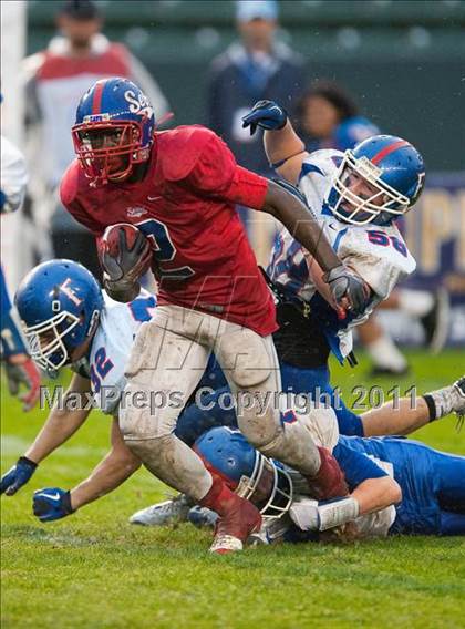 Thumbnail 1 in Serra vs. Folsom (CIF State D2 Final) photogallery.