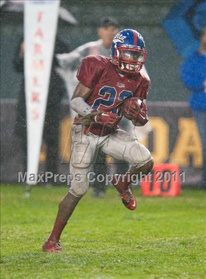 Thumbnail 1 in Serra vs. Folsom (CIF State D2 Final) photogallery.