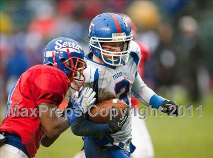 Thumbnail 3 in Serra vs. Folsom (CIF State D2 Final) photogallery.