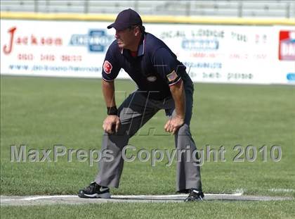 Thumbnail 2 in Conard @ Xavier (CIAC Class LL Playoffs) photogallery.