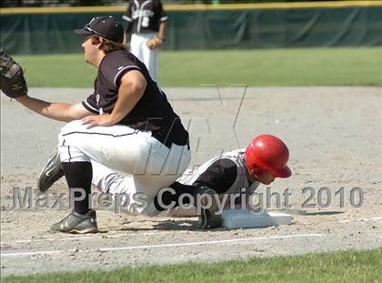 Thumbnail 2 in Conard @ Xavier (CIAC Class LL Playoffs) photogallery.