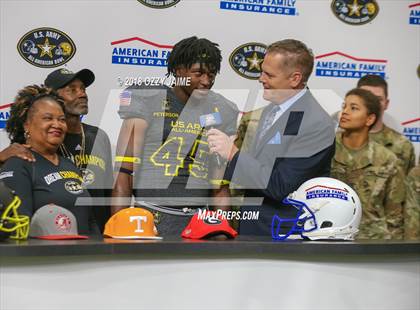 Thumbnail 1 in Army All American Bowl photogallery.