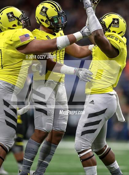 Thumbnail 1 in Army All American Bowl photogallery.