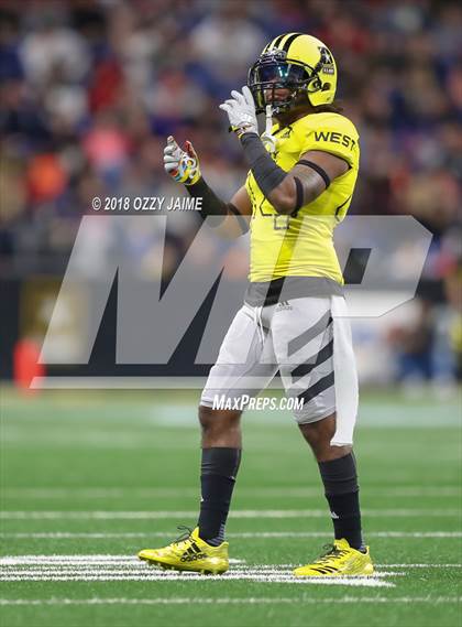 Thumbnail 2 in Army All American Bowl photogallery.