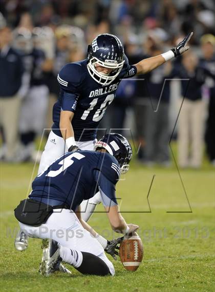 Thumbnail 1 in Del Oro vs. Bakersfield (CIF State D1 Final) photogallery.