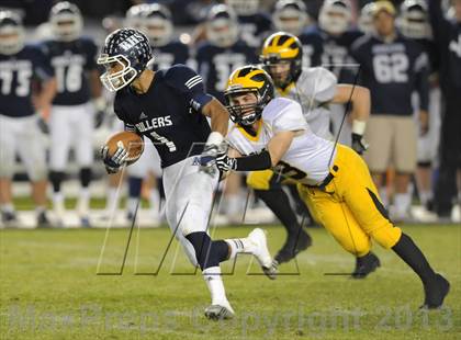 Thumbnail 2 in Del Oro vs. Bakersfield (CIF State D1 Final) photogallery.