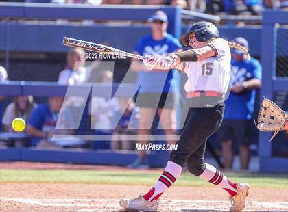 Thumbnail 3 in Moore vs Mustang (OSSAA 6A Round 1 Playoff) photogallery.