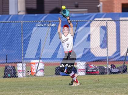 Thumbnail 1 in Moore vs Mustang (OSSAA 6A Round 1 Playoff) photogallery.