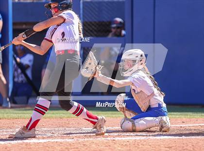 Thumbnail 2 in Moore vs Mustang (OSSAA 6A Round 1 Playoff) photogallery.