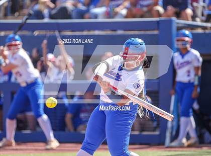 Thumbnail 1 in Moore vs Mustang (OSSAA 6A Round 1 Playoff) photogallery.