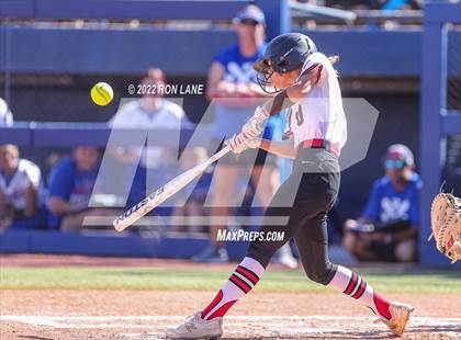 Thumbnail 3 in Moore vs Mustang (OSSAA 6A Round 1 Playoff) photogallery.