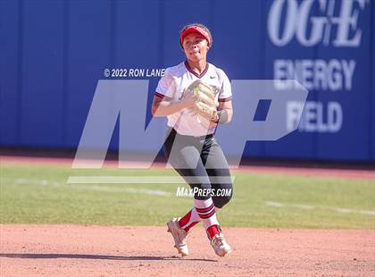 Thumbnail 1 in Moore vs Mustang (OSSAA 6A Round 1 Playoff) photogallery.