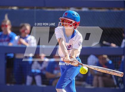 Thumbnail 3 in Moore vs Mustang (OSSAA 6A Round 1 Playoff) photogallery.