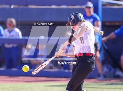 Thumbnail 3 in Moore vs Mustang (OSSAA 6A Round 1 Playoff) photogallery.