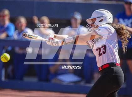 Thumbnail 3 in Moore vs Mustang (OSSAA 6A Round 1 Playoff) photogallery.
