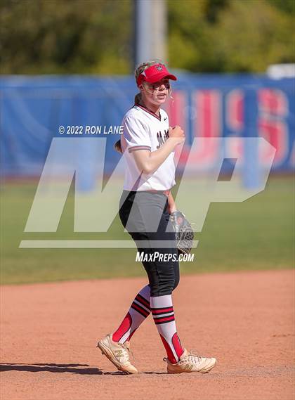 Thumbnail 3 in Moore vs Mustang (OSSAA 6A Round 1 Playoff) photogallery.