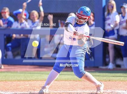 Thumbnail 2 in Moore vs Mustang (OSSAA 6A Round 1 Playoff) photogallery.