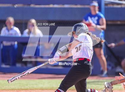 Thumbnail 1 in Moore vs Mustang (OSSAA 6A Round 1 Playoff) photogallery.
