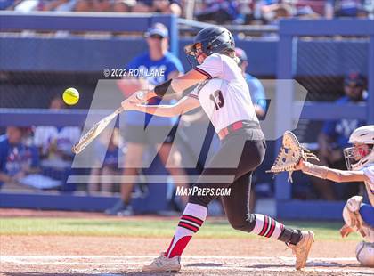 Thumbnail 2 in Moore vs Mustang (OSSAA 6A Round 1 Playoff) photogallery.