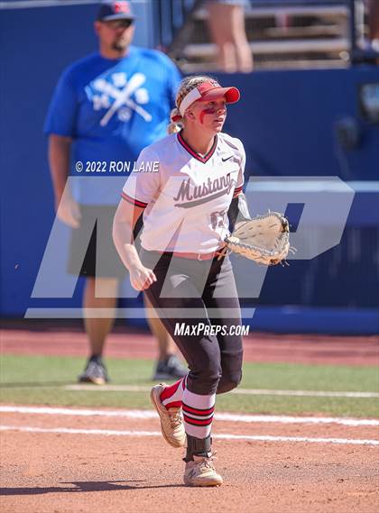 Thumbnail 3 in Moore vs Mustang (OSSAA 6A Round 1 Playoff) photogallery.