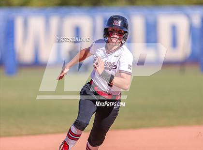 Thumbnail 2 in Moore vs Mustang (OSSAA 6A Round 1 Playoff) photogallery.