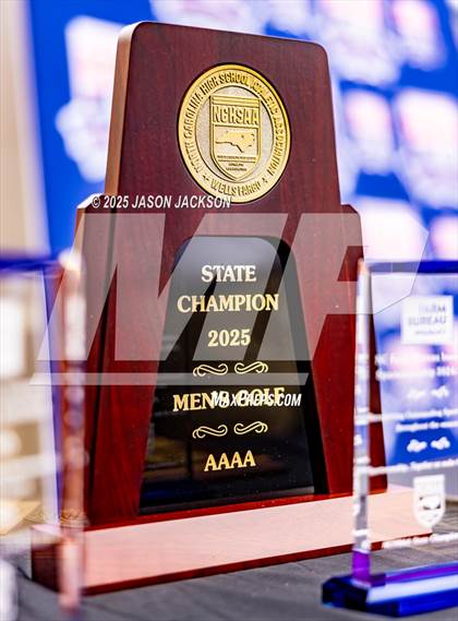 Thumbnail 1 in NCHSAA 4A Finals (Awards) photogallery.