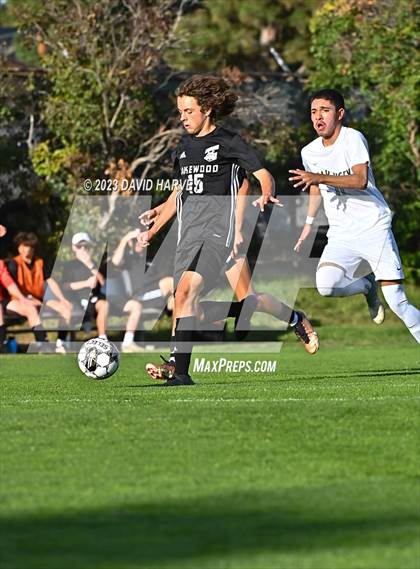 Thumbnail 3 in Lakewood vs Bear Creek photogallery.