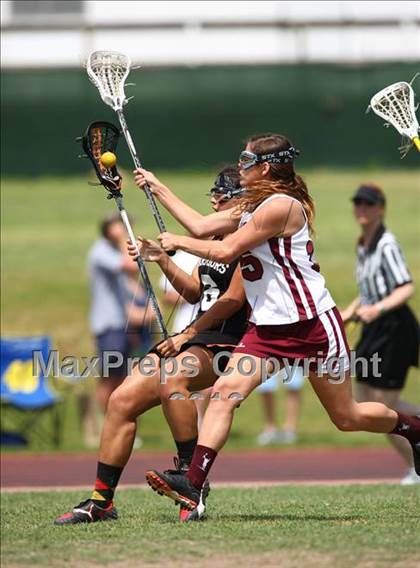 Thumbnail 3 in Austin vs. Westwood photogallery.