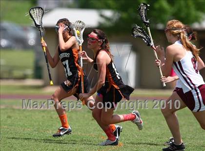 Thumbnail 2 in Austin vs. Westwood photogallery.