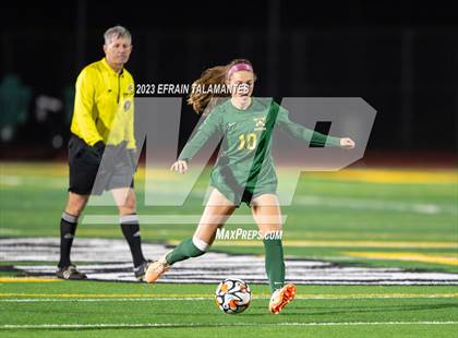 Thumbnail 3 in Harbor vs King City photogallery.